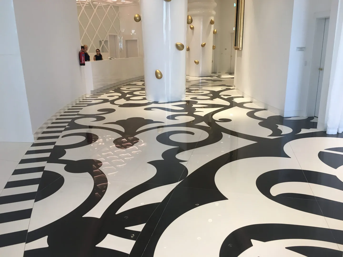 Trattamento antiscivolo pavimenti hotel - GFS
